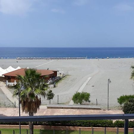 Mare Blu Lägenhet Gizzeria Exteriör bild